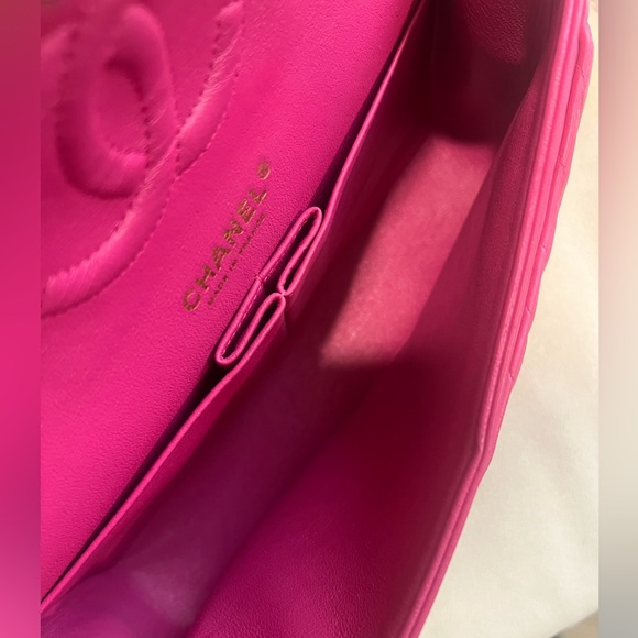 Chanel Chevron Double Flap Medium hot pink with gold hardware - Picture 9 of 11